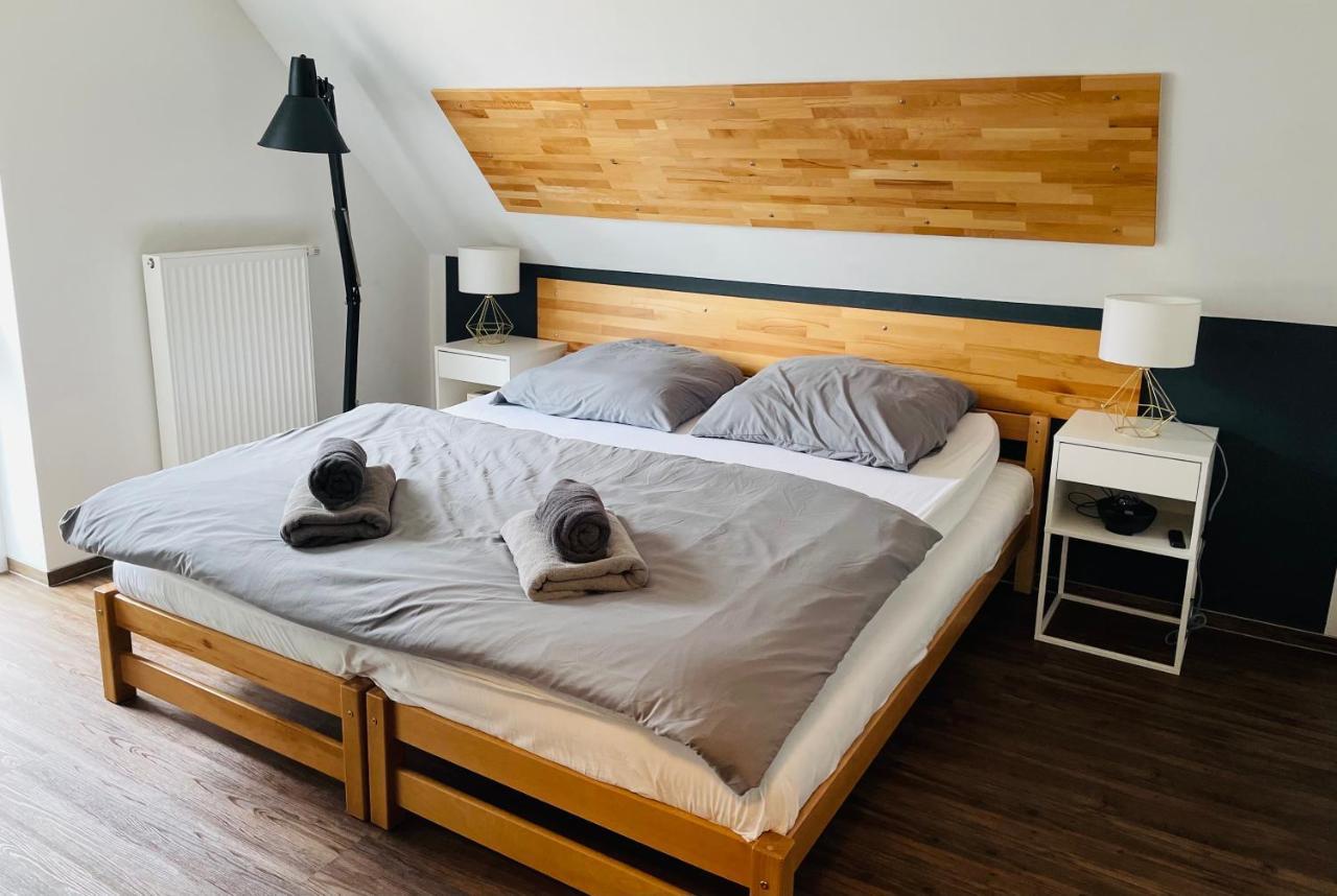 Gemutliches, Stadtnahes 2-Zimmer Apartment Mit Netflix Bielefeld Luaran gambar
